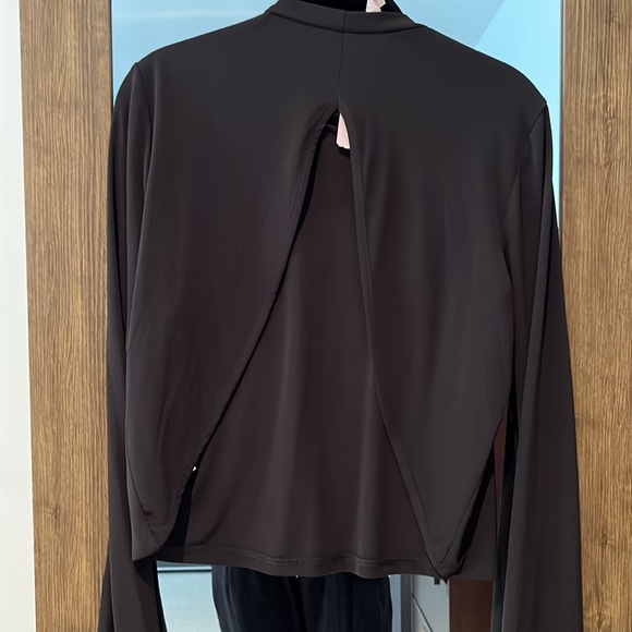 New w tags forever 21 open back top - Picture 3 of 4